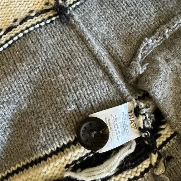 Aritzia tna sweater - Picture 4 of 6